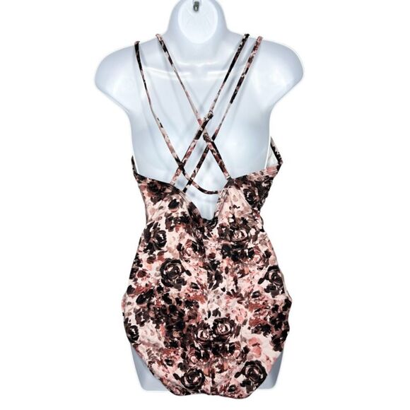 Floral V Neck Strappy One Piece Swimsuit - Picture 2 of 8